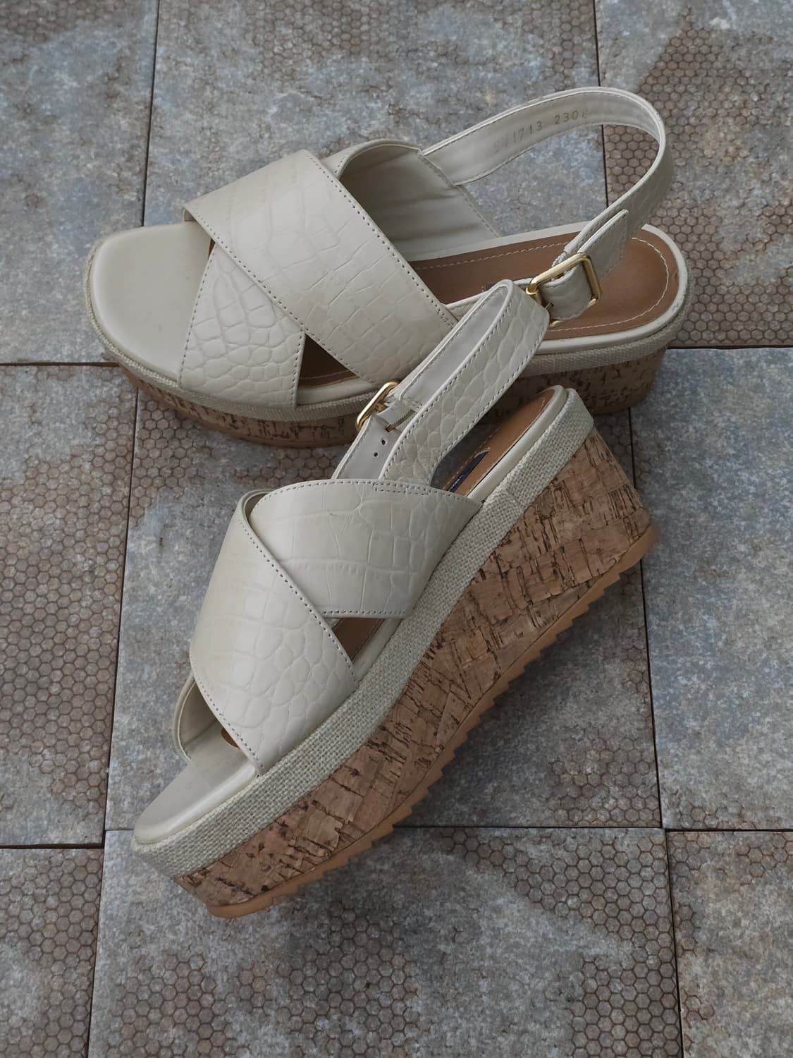 (230)베라왕 플랫폼 웨지 샌들 상품이미지5