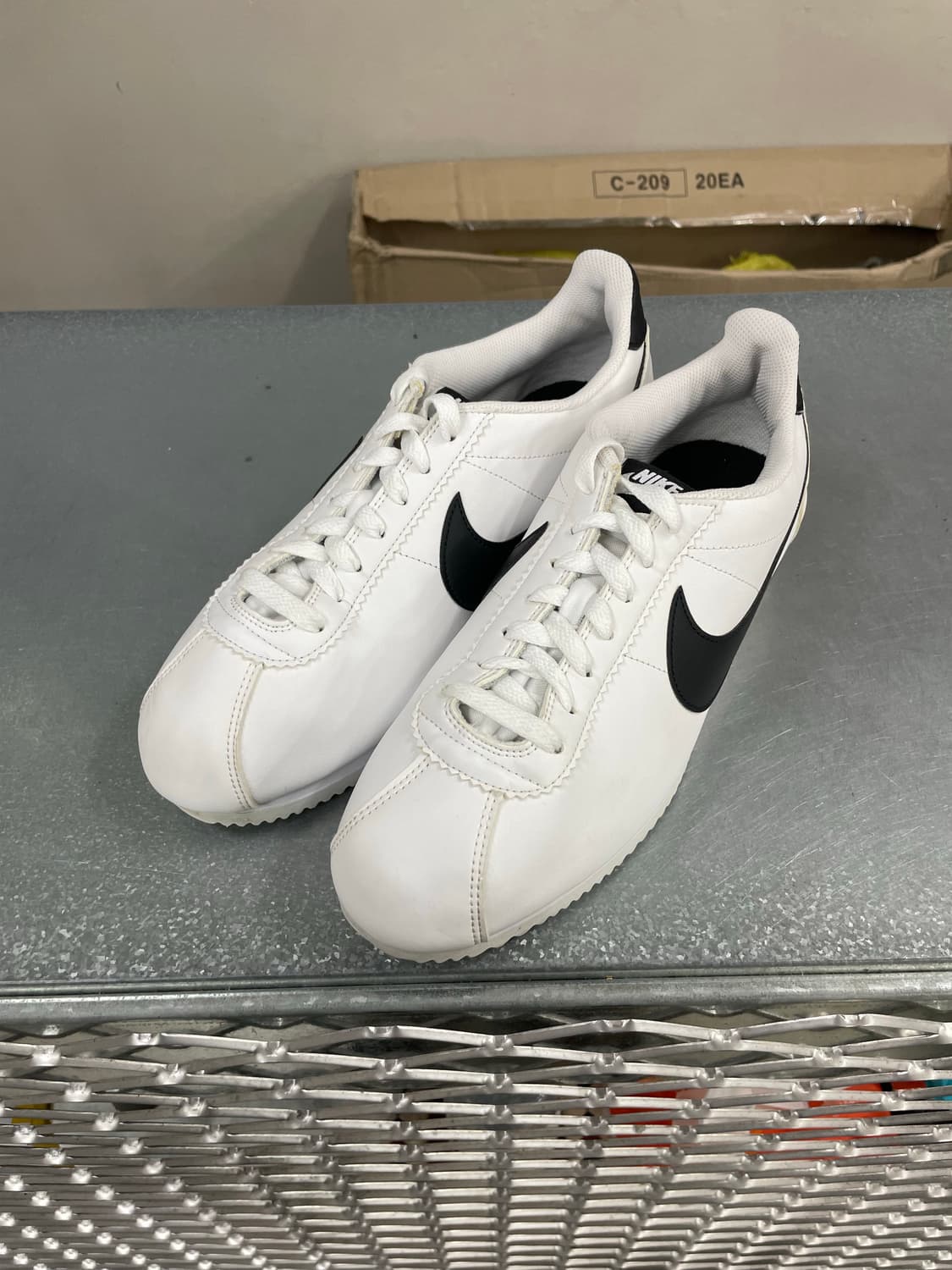 나이키 클래식 코르테즈 화이트 블랙 280 상품이미지2