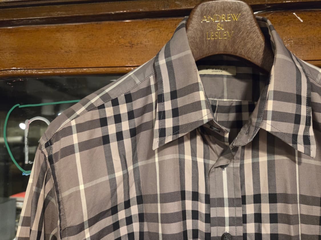 버버리 클래식 셔츠 상품이미지2