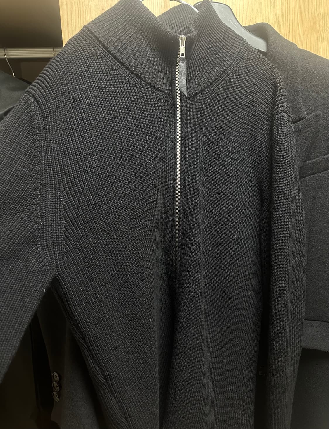 마르지엘라 니트집업 (실사 뒤에 뒀습니다) 상품이미지4