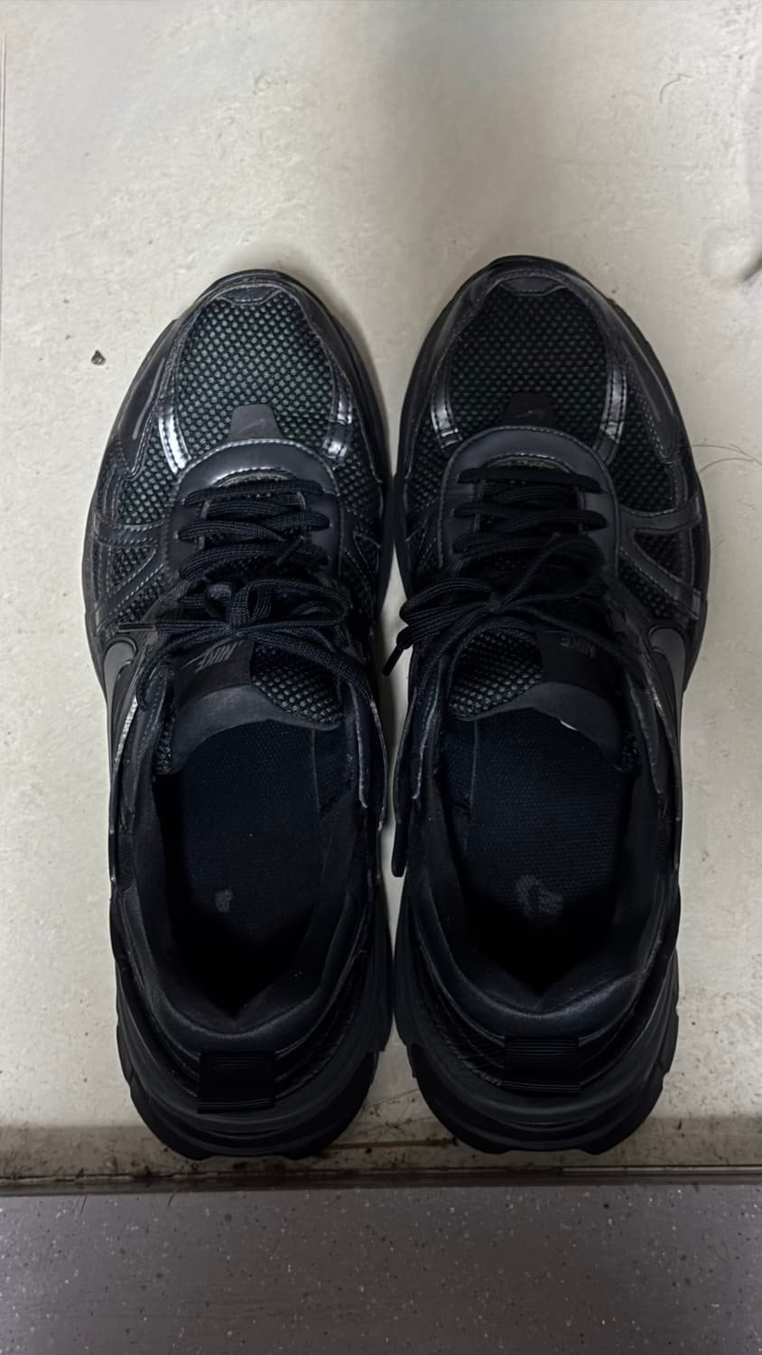 나이키 V2K 런 M - 블랙:앤트럴사이트:다크 스모크:그레이 310 상품이미지4