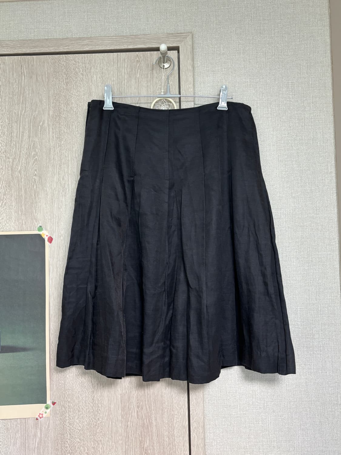 마루 빈티지 블랙 핀턱 미디 스커트 상품이미지2