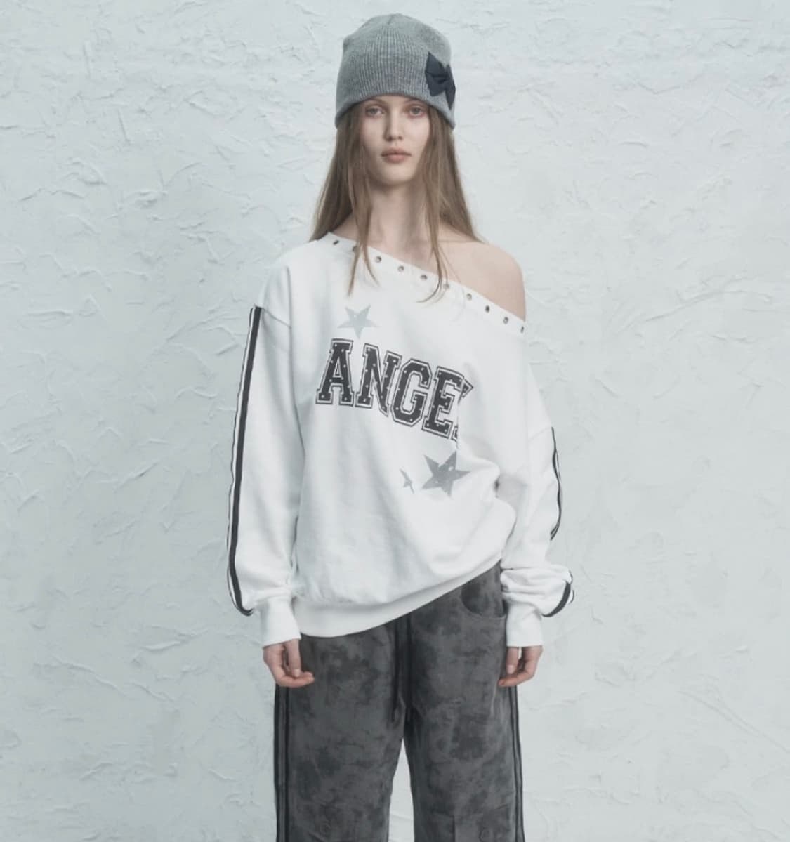 셋업이엑스이 아일렛 앤젤 맨투맨 화이트 상품이미지1