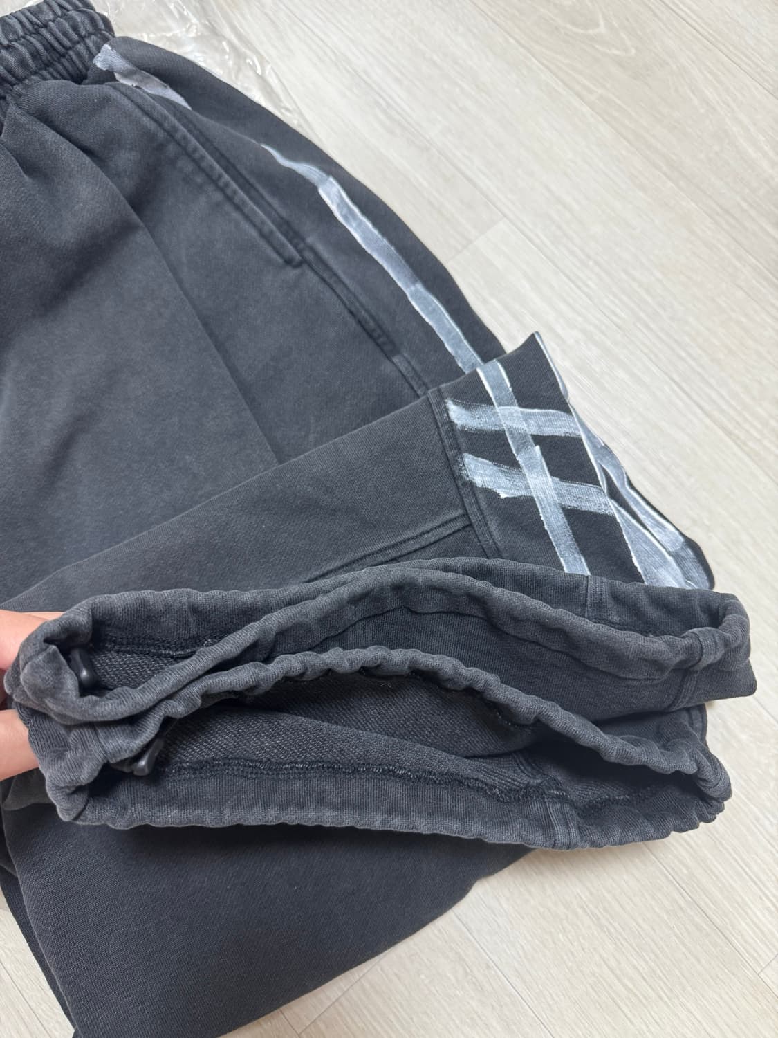 [0] 비긴202 핸드 페인팅 트랙 팬츠 상품이미지2