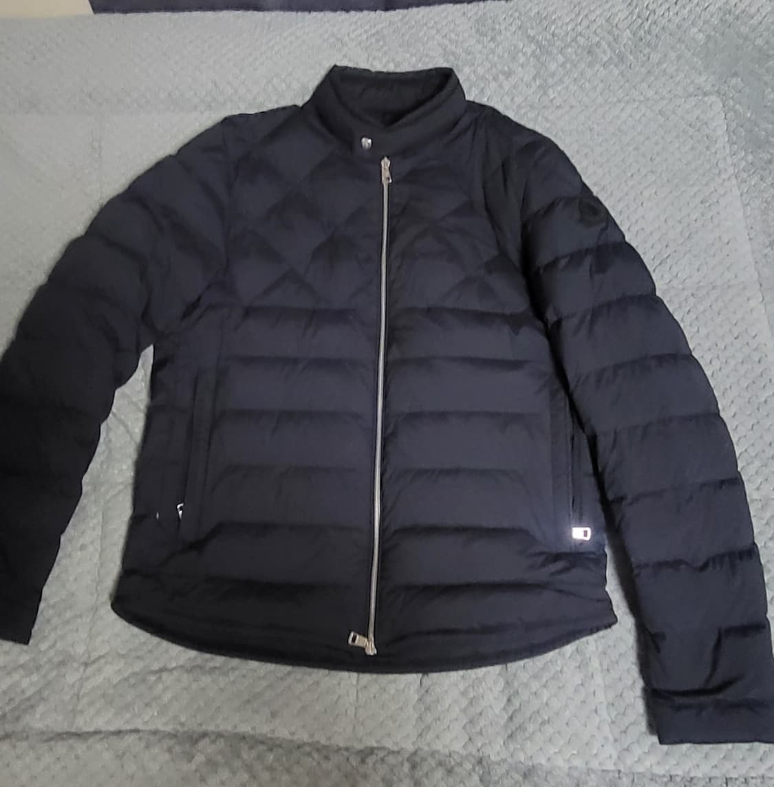 몽클레어 쇼커트 경량패딩 남성 다운자켓 판매 상품이미지2