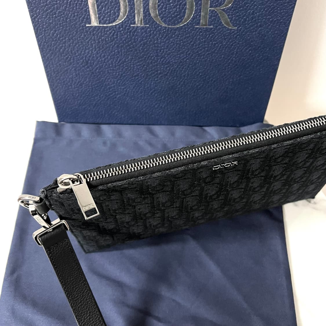 [새상품급] 디올 블랙 오블리크 A5 클러치 백 가방 상품이미지4