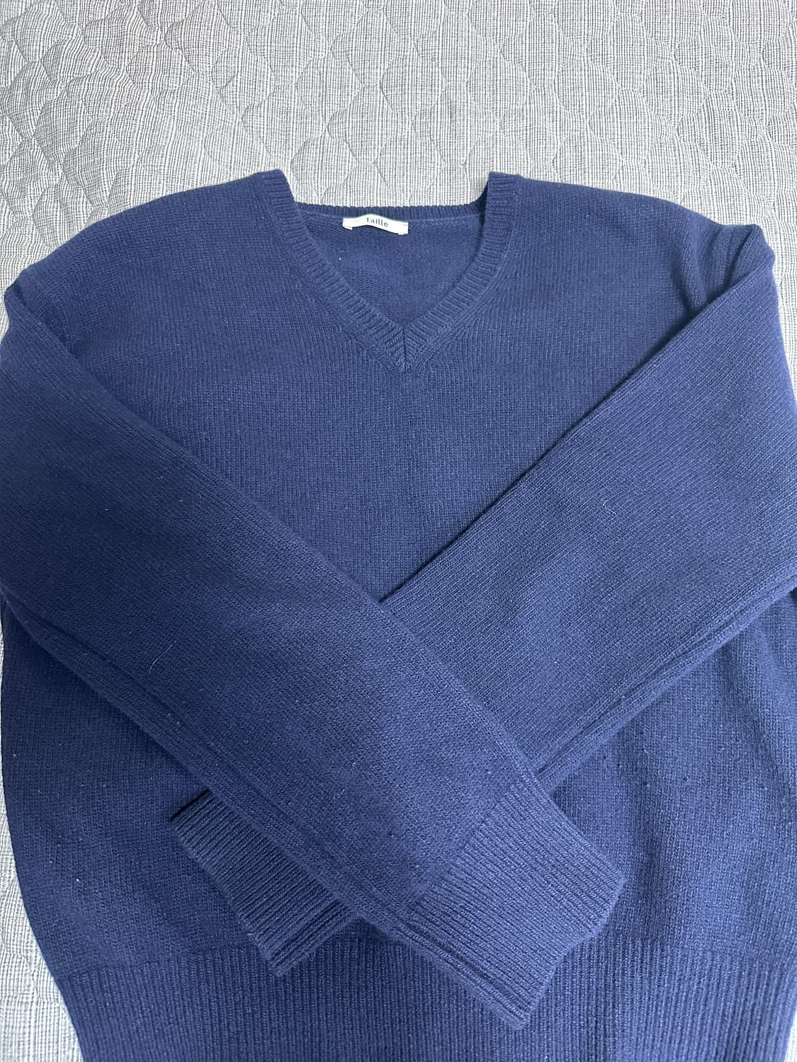 타일레 v넥 니트 상품이미지3