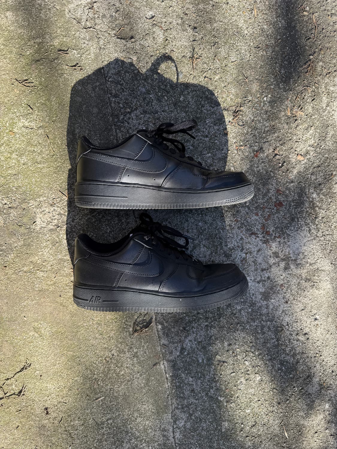 에어포스 로우 트리플블랙 250 (US7) 상품이미지2