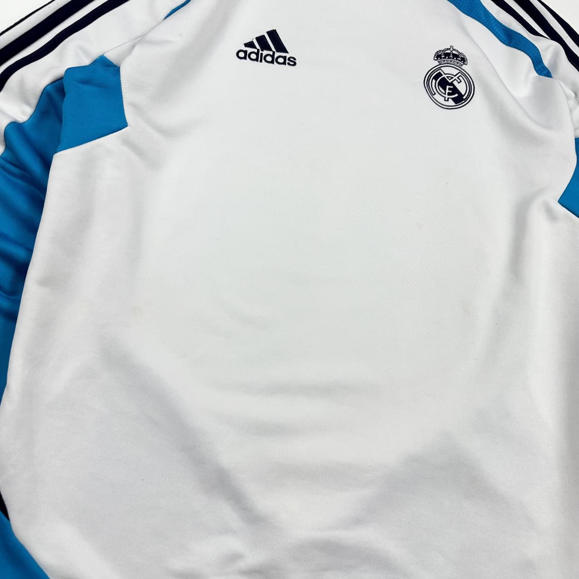 아디다스 레알 마드리드 풋볼 쉘탑 L 상품이미지4