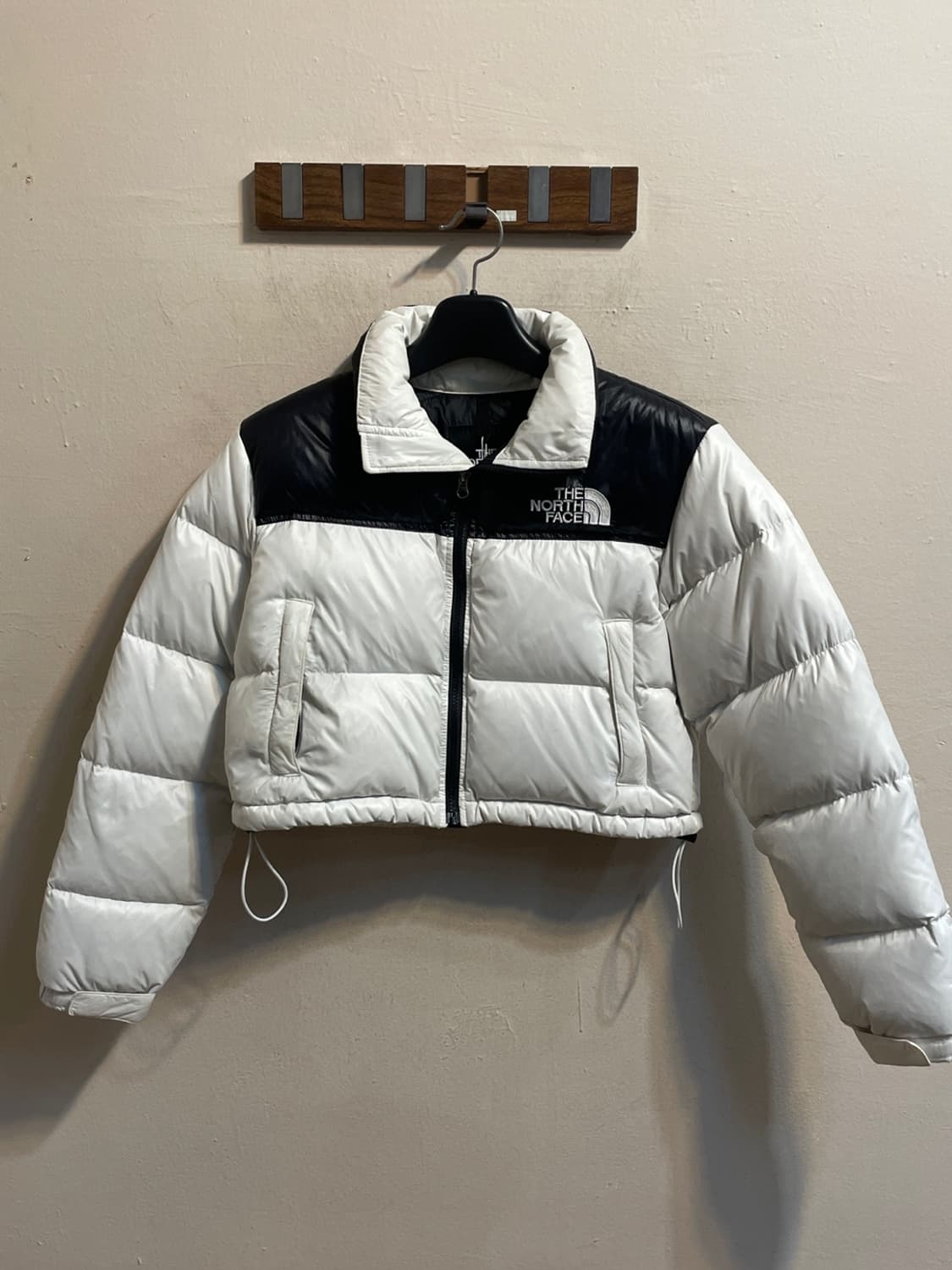 노스페이스 크롭 다운 자켓 상품이미지1