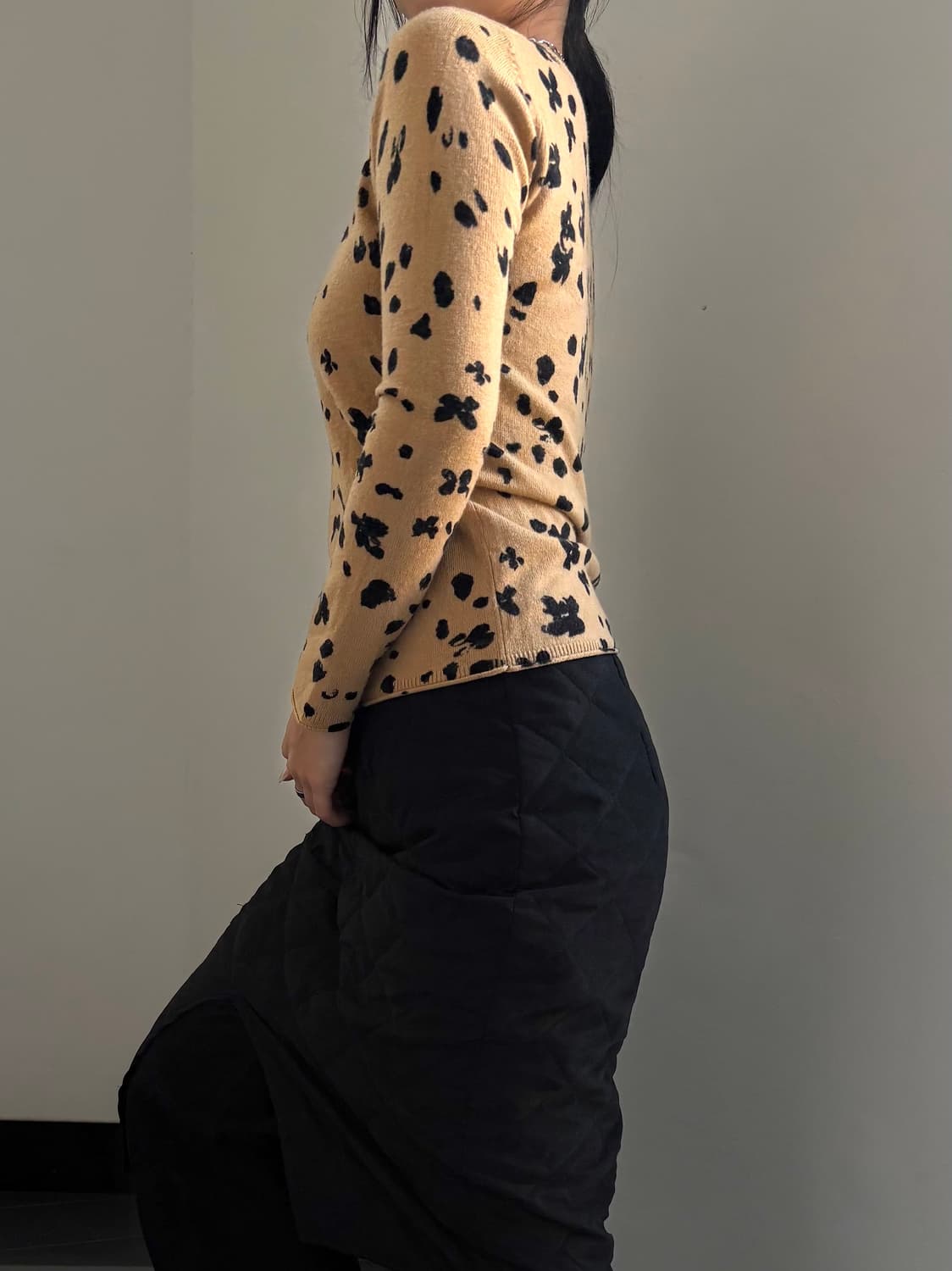 호피 플라워 브이넥 긴팔니트 상품이미지2