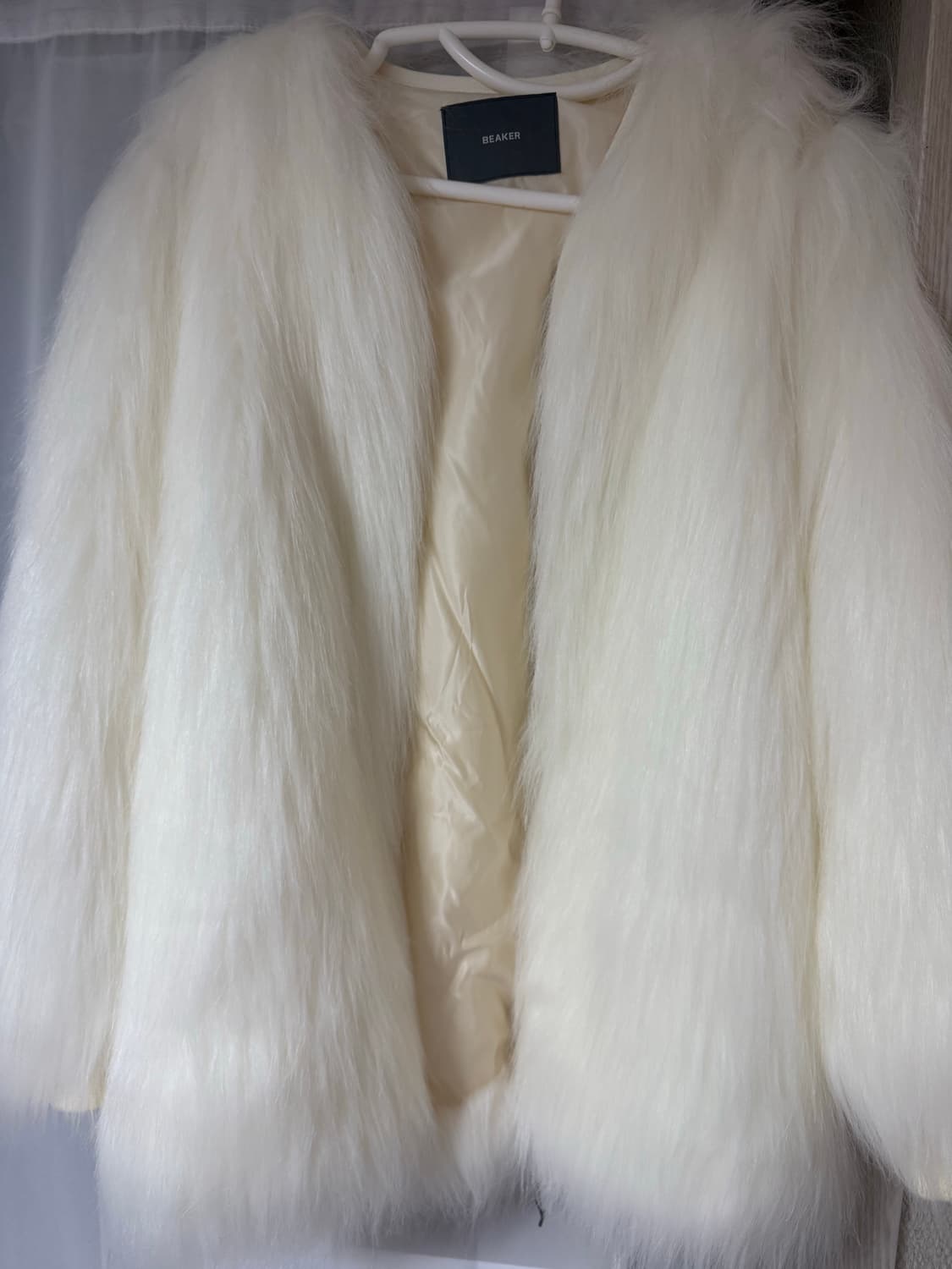 비이커 퍼화이트 자켓 새상품 상품이미지1