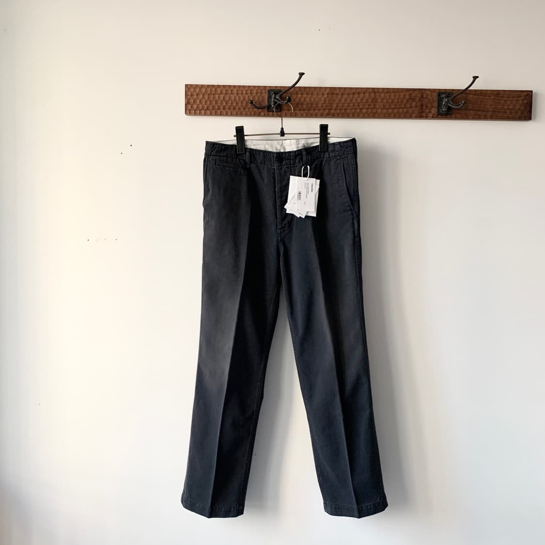 24fw FIELD CHINO PANTS DMGD 상품이미지1