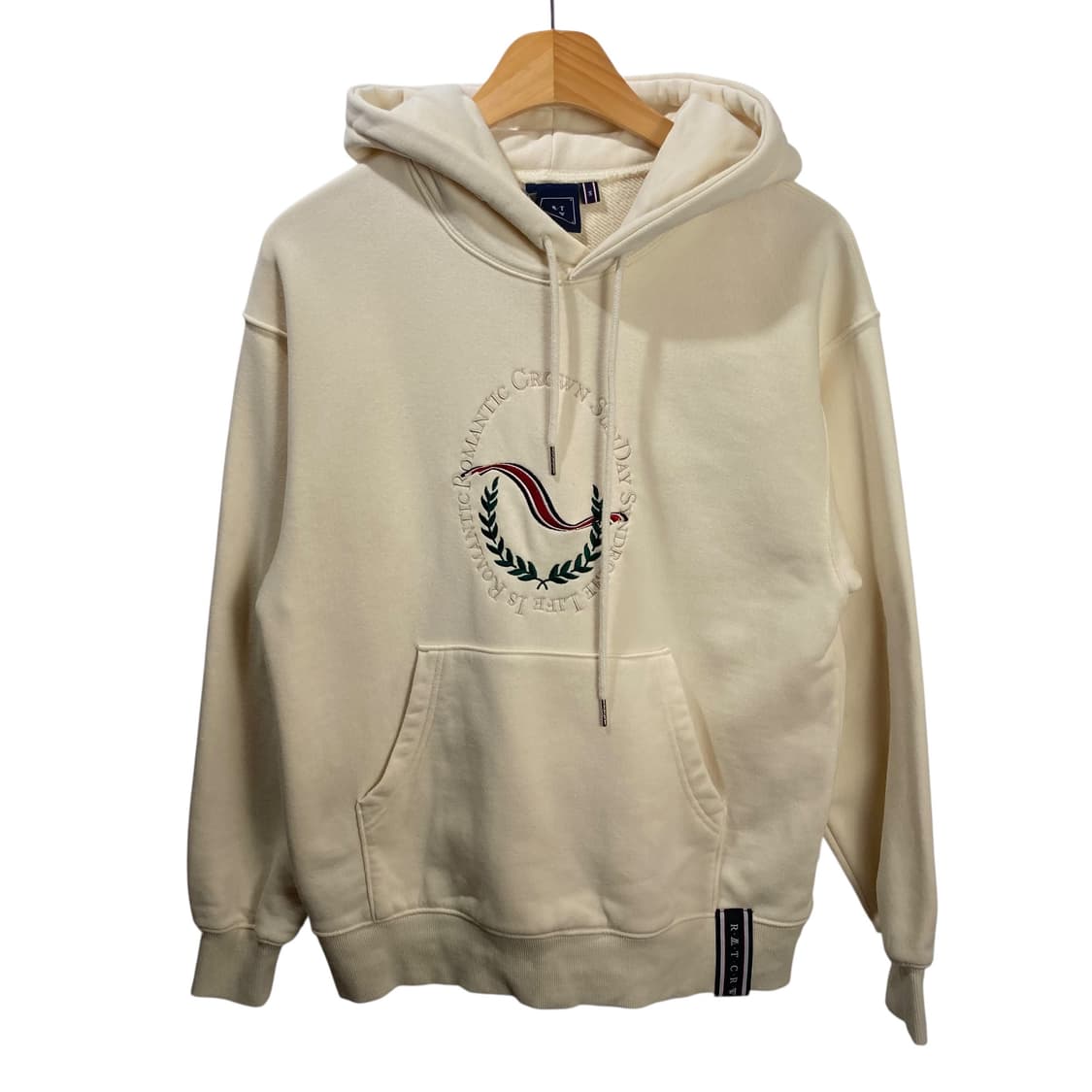 로맨틱크라운 자수 아이보리 후드 상품이미지2