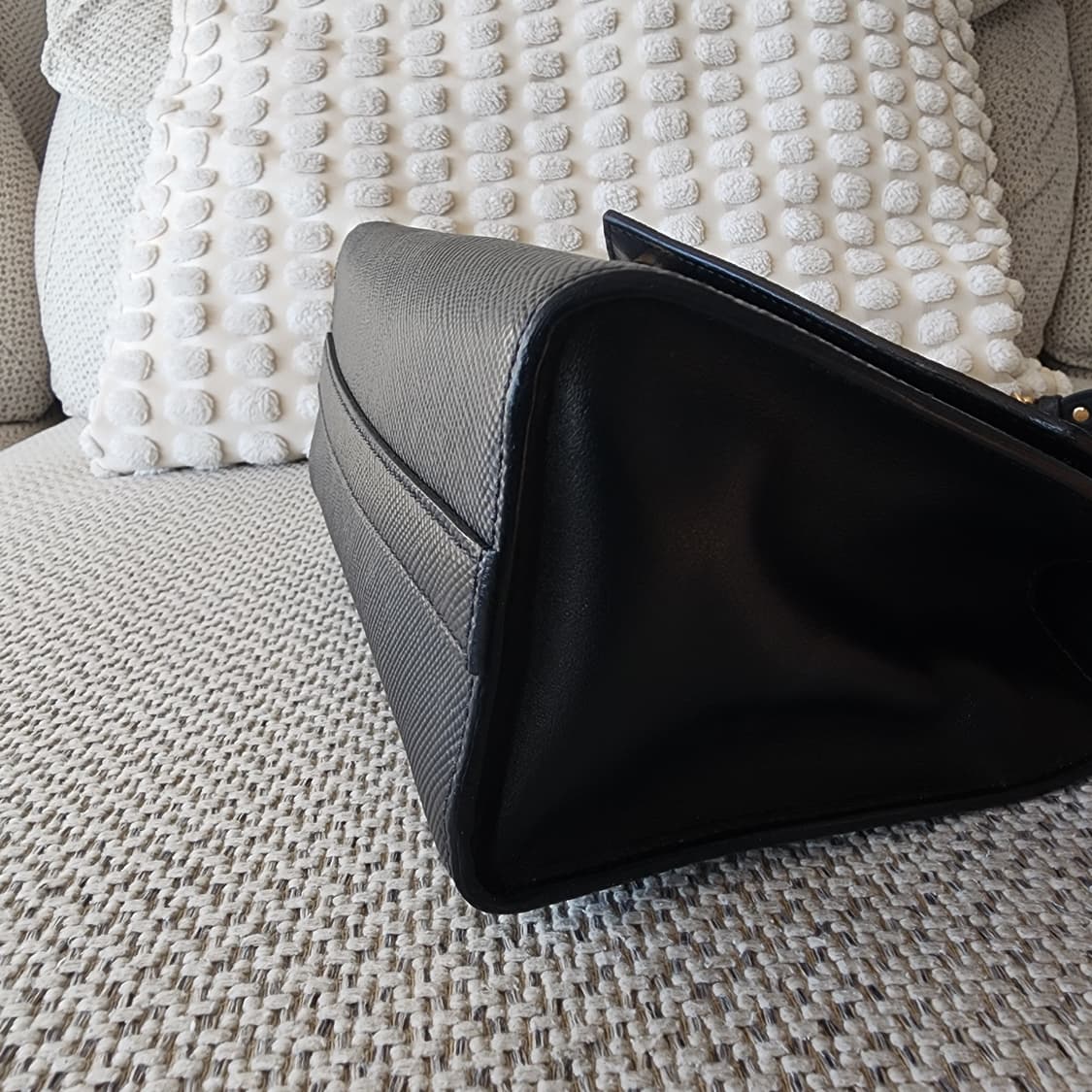 상태최상 프라다 모노크롬 사피아노 레더 체인 숄더백 1BD127 상품이미지7