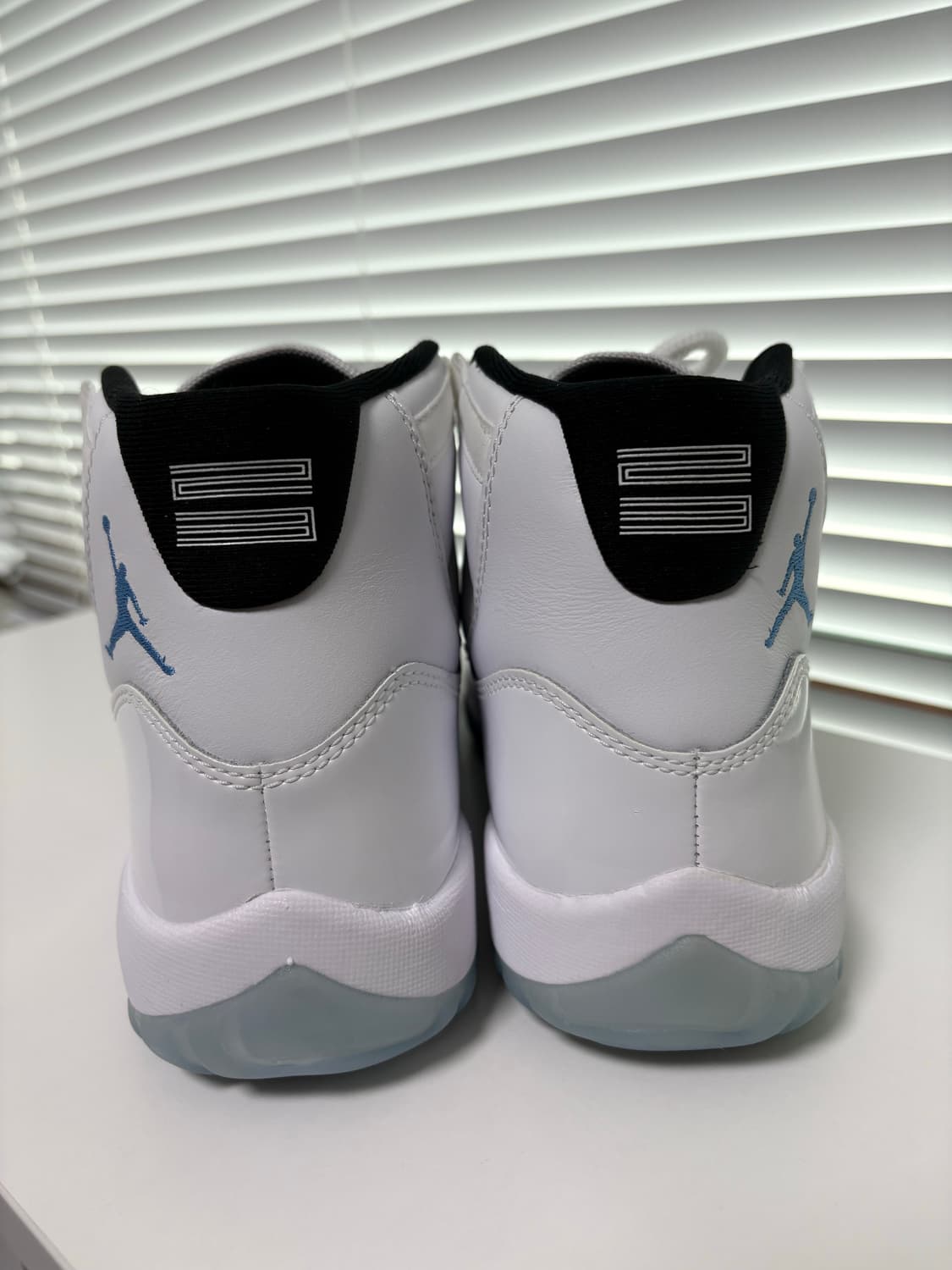 나이키 에어 조던11 레트로 레전드 블루 260 상품이미지6