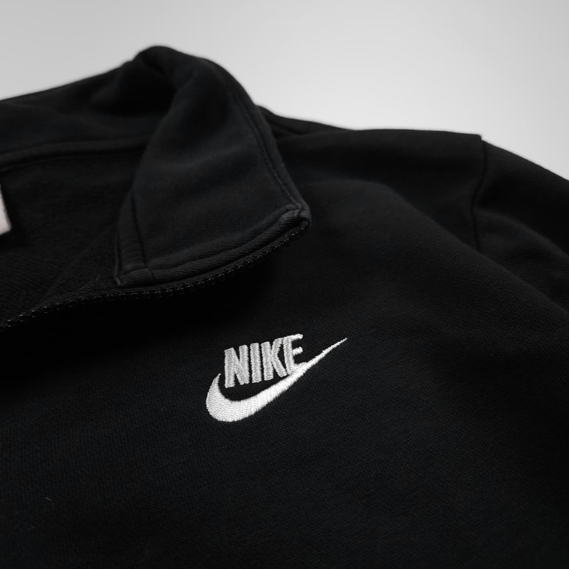 나이키 쿼터 집업 크롭 스웻 셔츠 (M) 상품이미지3
