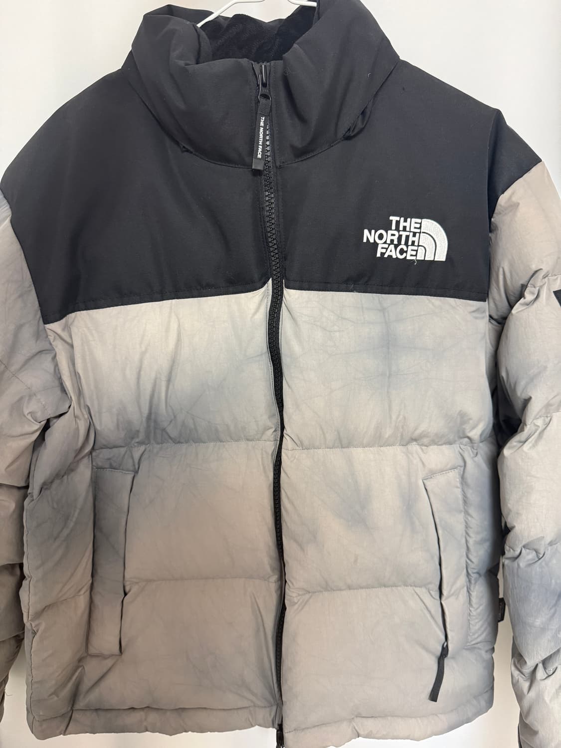 노스페이스 다잉 눕시 RDS 다운 자켓 그레이 상품이미지2