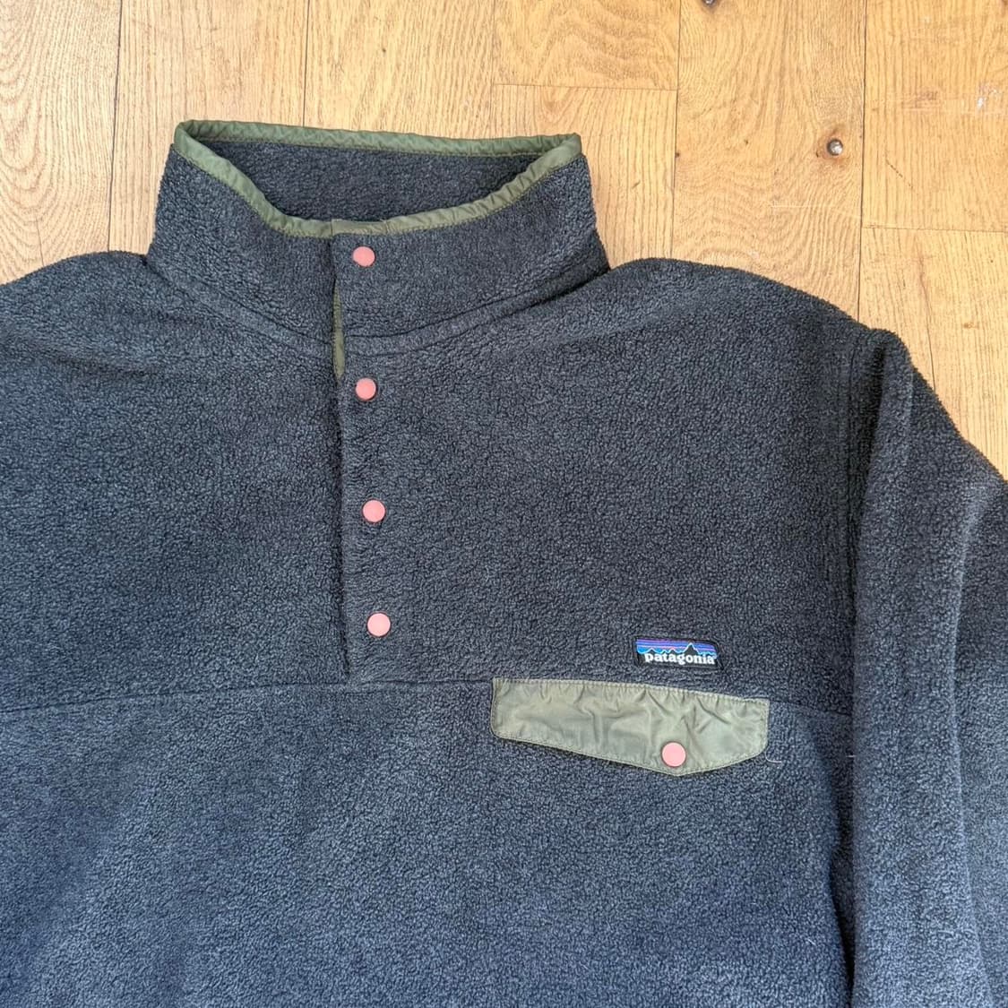 90s 파타고니아 신칠라 스냅-T 차콜/올리브 상품이미지2