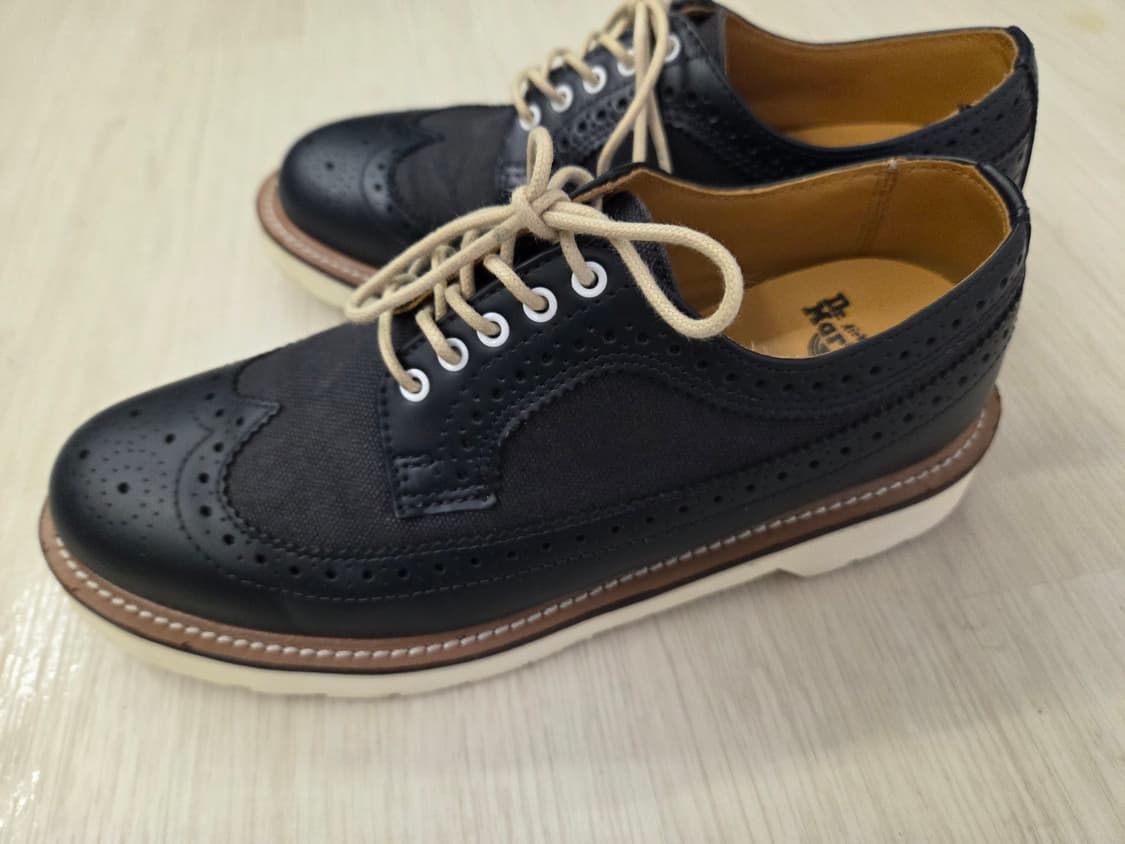 닥터마틴 알프레드 네이비 윙팁 슈즈 250 상품이미지3