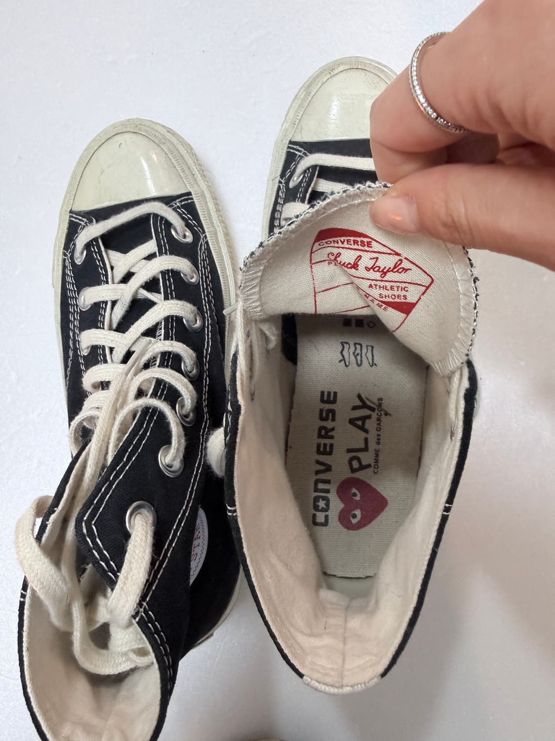 꼼데가르송 플레이 컨버스 척테일러 하이 245 블랙 하트 상품이미지7