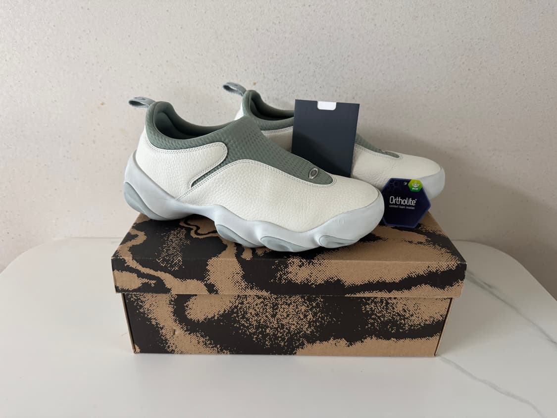 오클리 팩토리 팀 x 브레인 데드 화이트 스니커즈 운동화 신발 상품이미지3