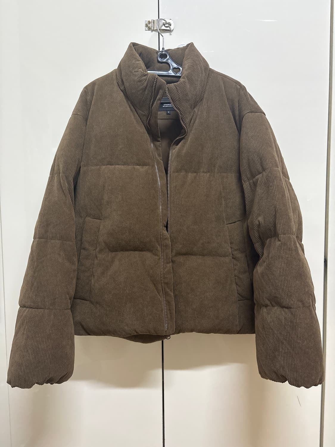 데일리 푸퍼 코듀로이 숏 패딩 재킷 [바로크 브라운] 상품이미지1