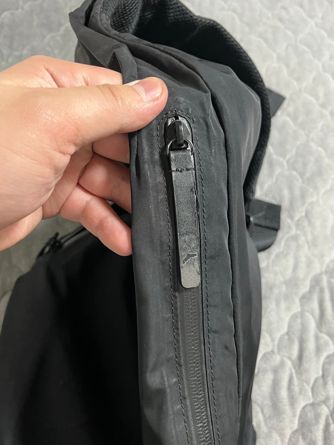 Y-3 요지야마모토 사이드 지퍼 백팩 블랙 상품이미지8