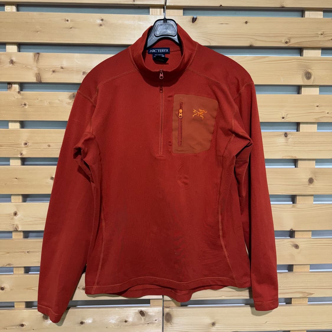 아크테릭스 반집업 상품이미지1