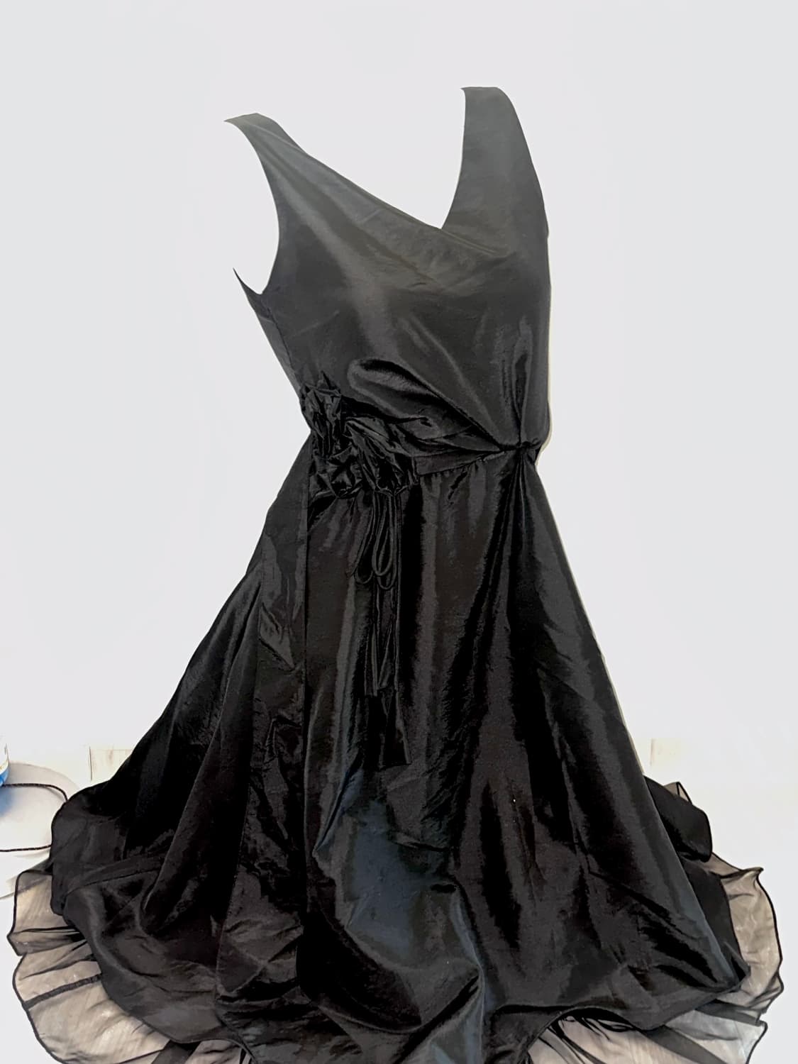 빈티지 블랙 로즈 코사지 슬리브리스 롱 미디 원피스 상품이미지1