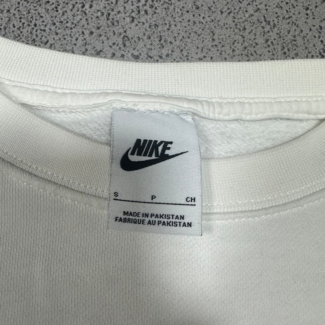 ✨ (바배) 나이키 여성 크롭 화이트 맨투맨  상품이미지3