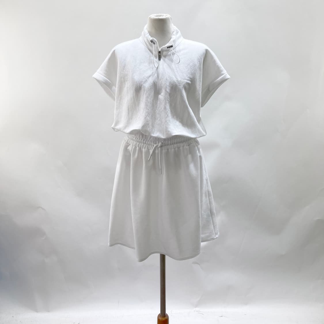 엠포리오아르마니 폴로드레스 정품 40  상품이미지1