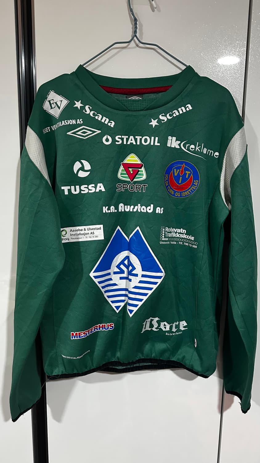 엄브로 풋볼 로고 트레이닝 맨투맨 L 상품이미지1