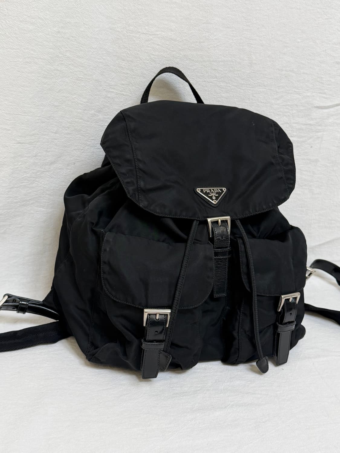 정품 프라다 포코노 나일론 미디움 백팩 블랙 상품이미지4