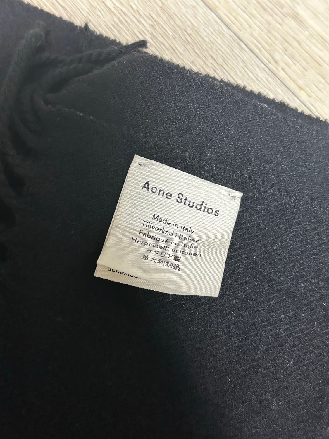 아크네스튜디오 울 머플러 블랙 상품이미지2