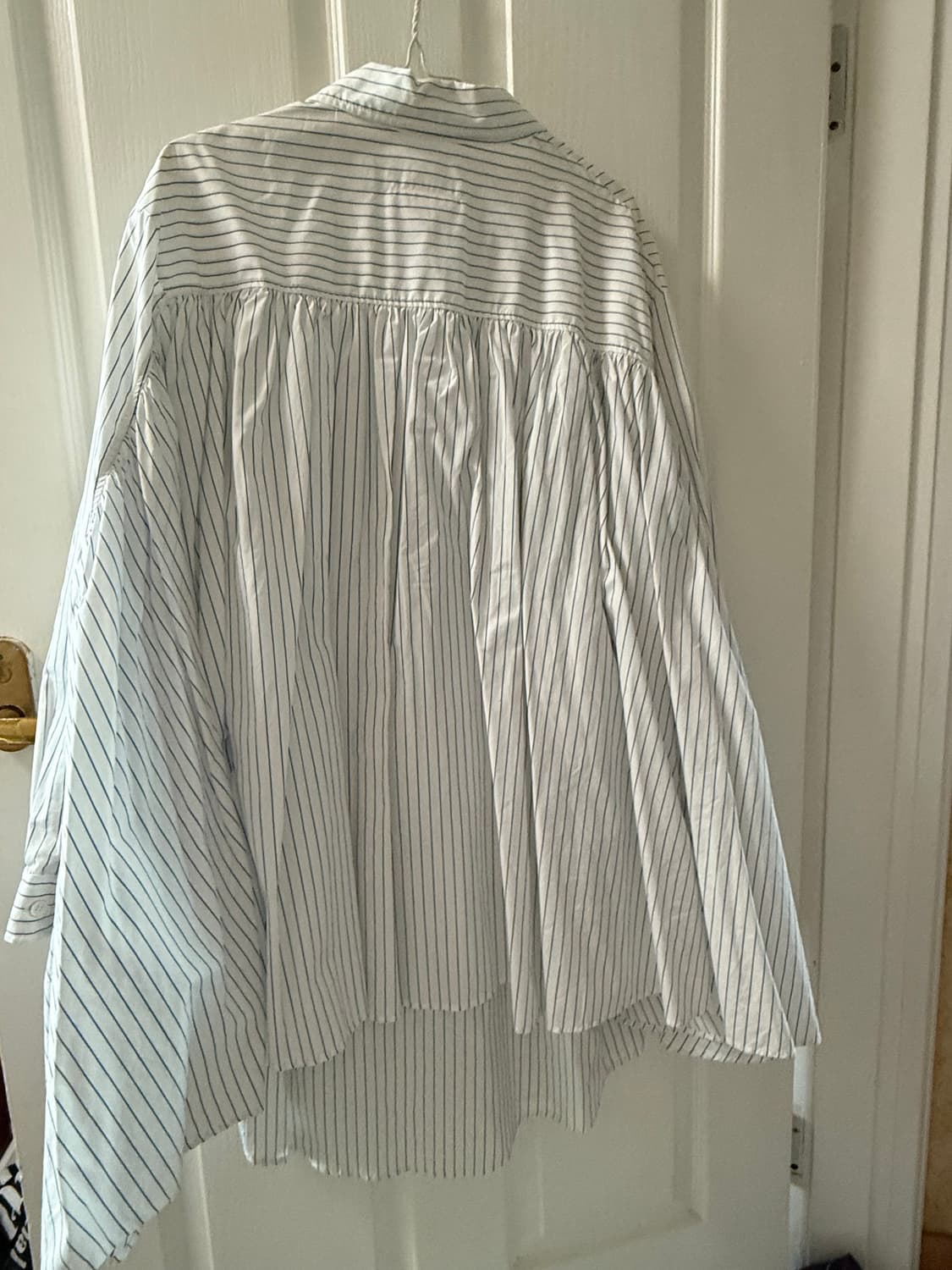 메종마르지엘라 mm6 스트라이프 프릴 셔츠 상품이미지1