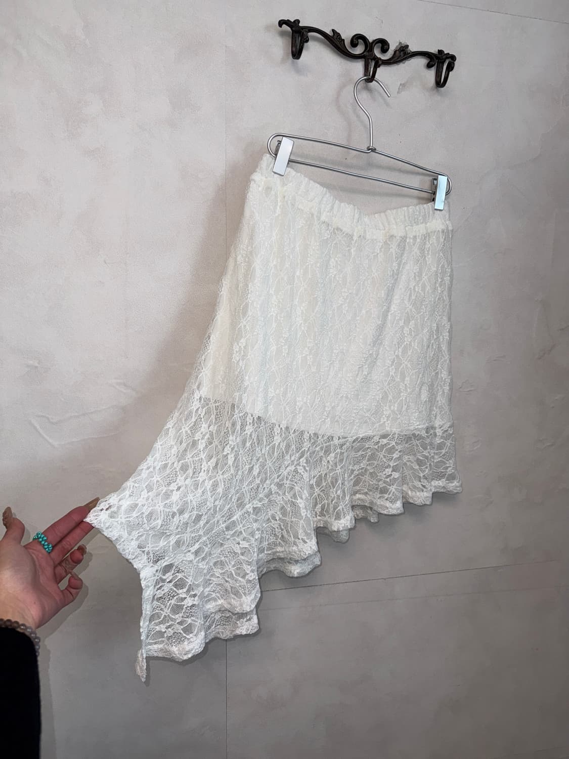 White floral lace unbalanced skirt 상품이미지1