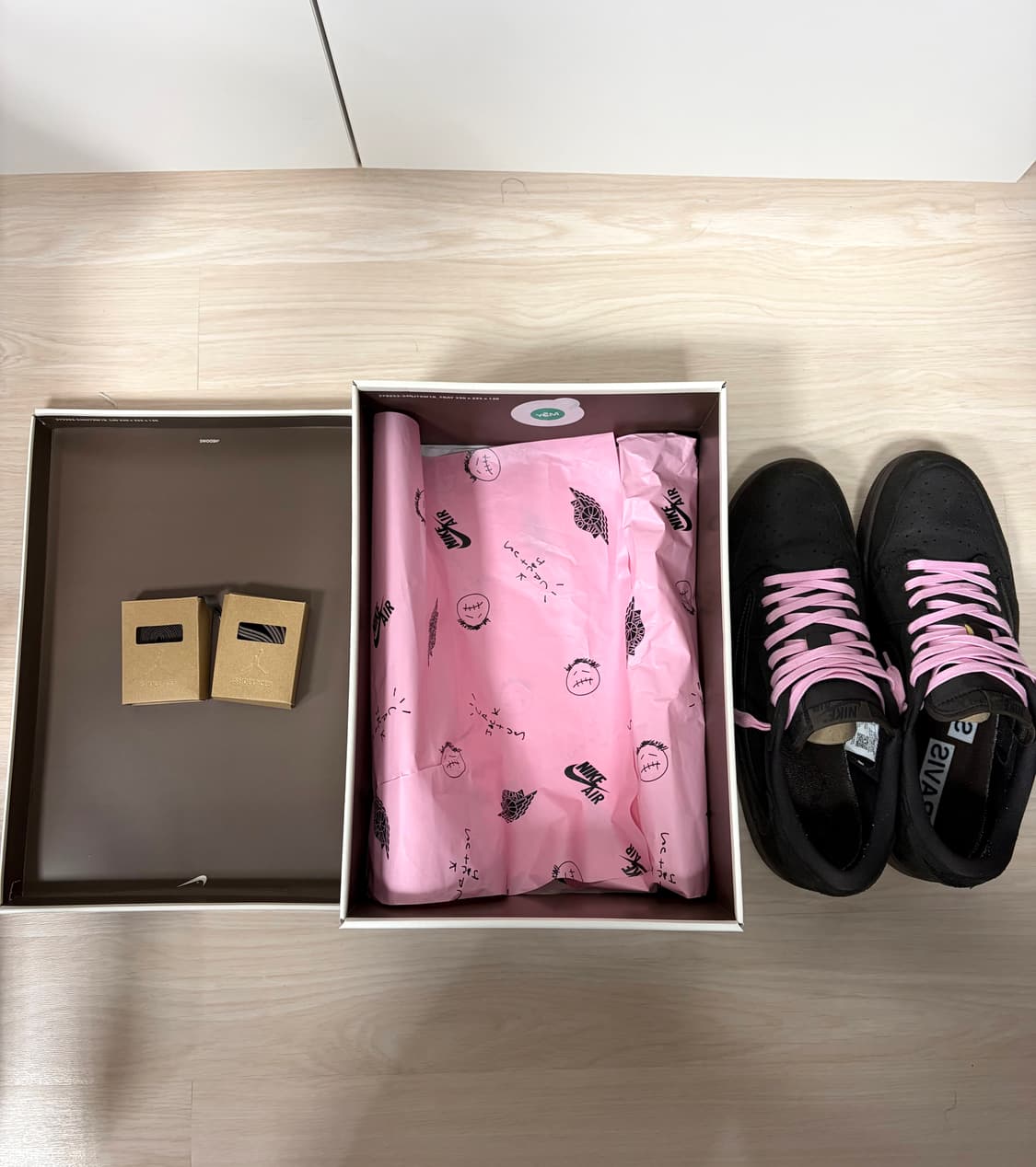 나이키 트래비스 스캇 290 상품이미지5