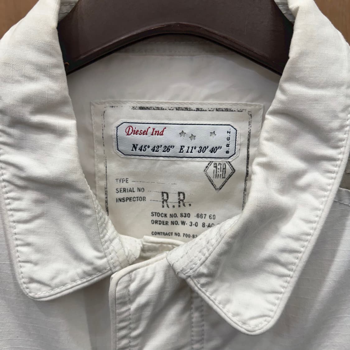 디젤 필드 자켓 숄더 램스킨 패치 웨이스트 스트링 디테일 아이보리 상품이미지8