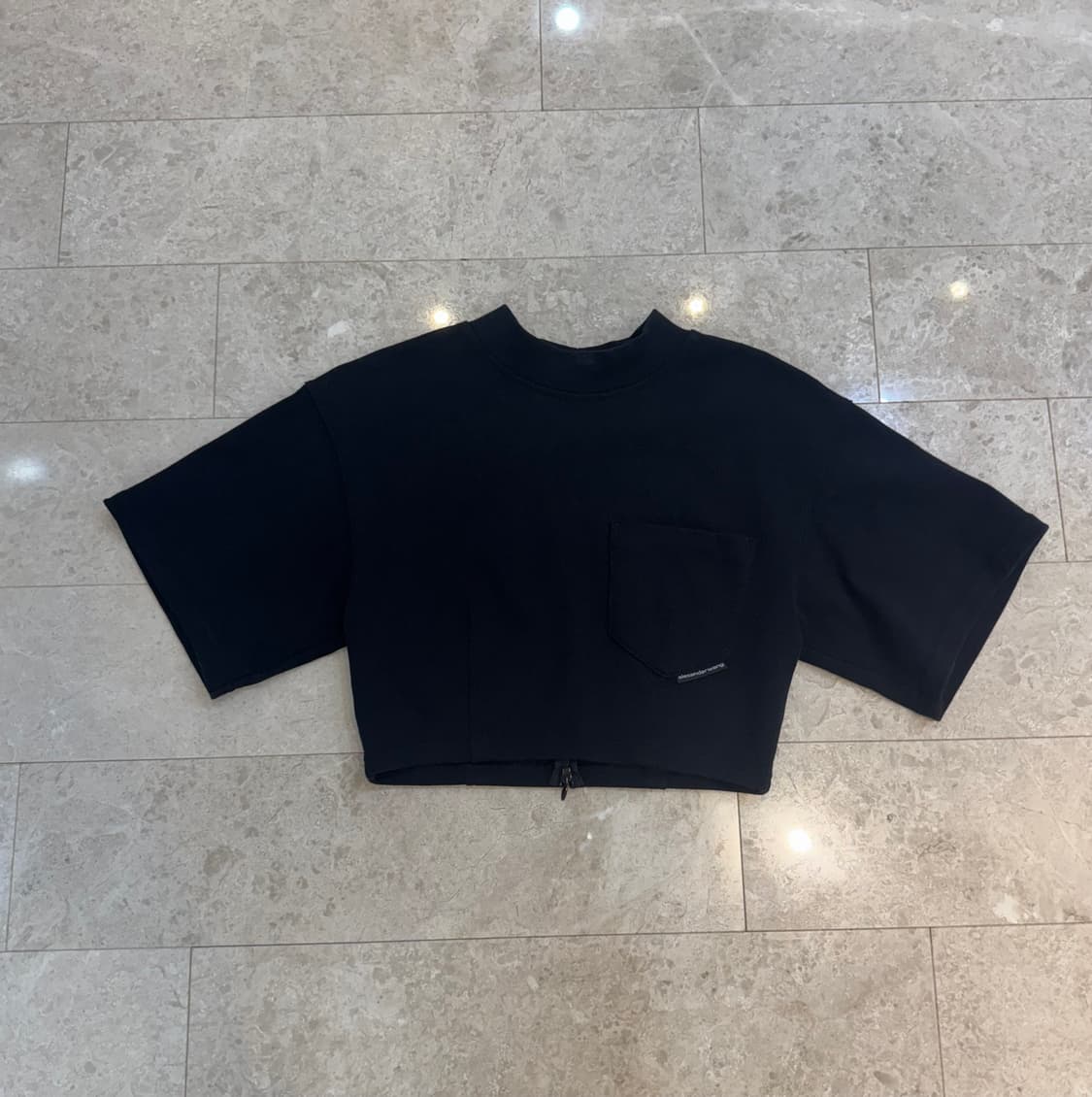 알렉산더왕 블랙 크롭 티셔츠 상품이미지1