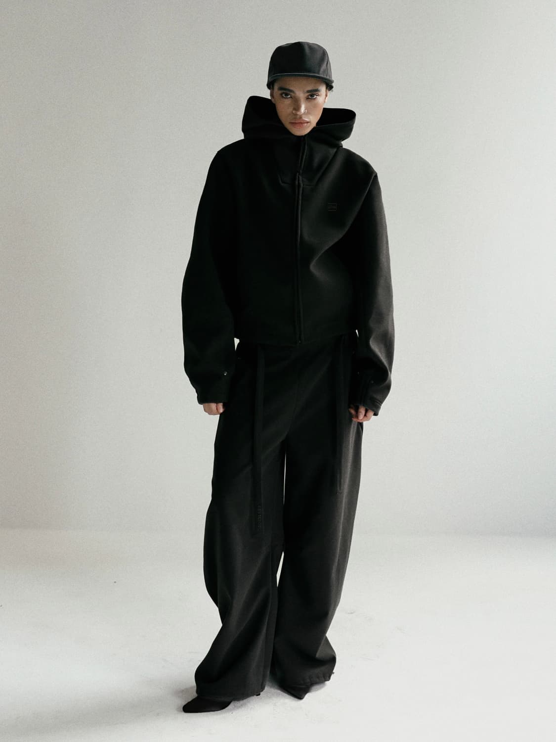 비욘드 캐시 소프트 후드 집업 유니섹스 M 블랙 상품이미지5