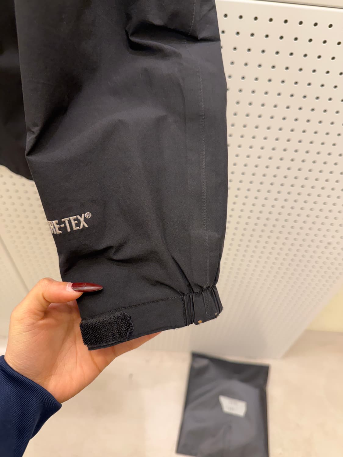 노스페이스 고어텍스 쉘 자켓 블랙 U1670 상품이미지4