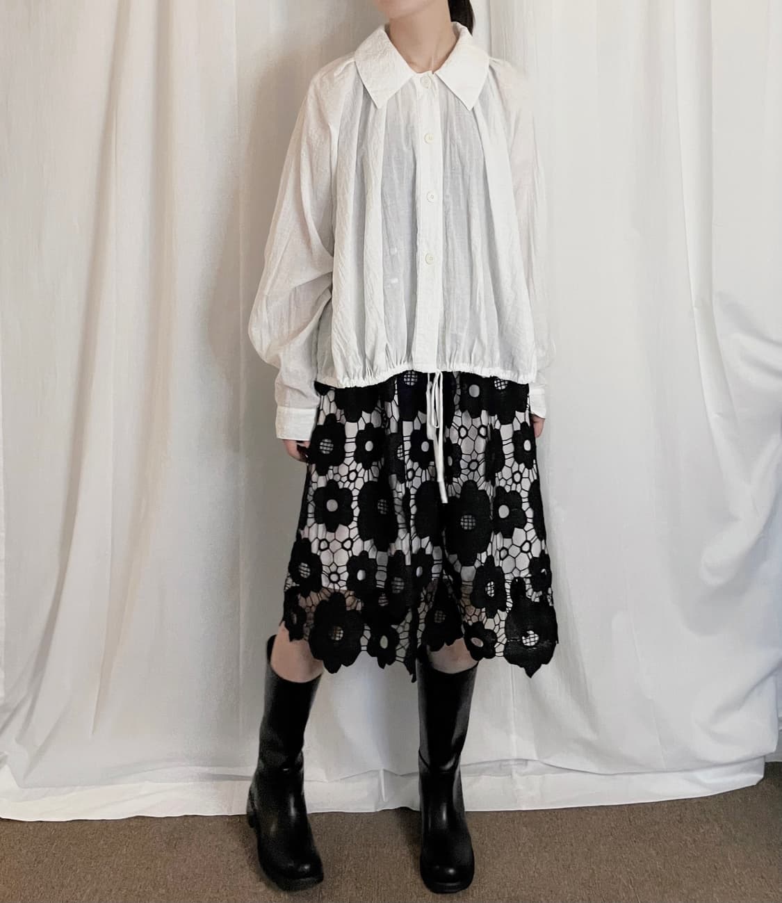 Big Flower Punching Midi Skirt - Black 상품이미지1