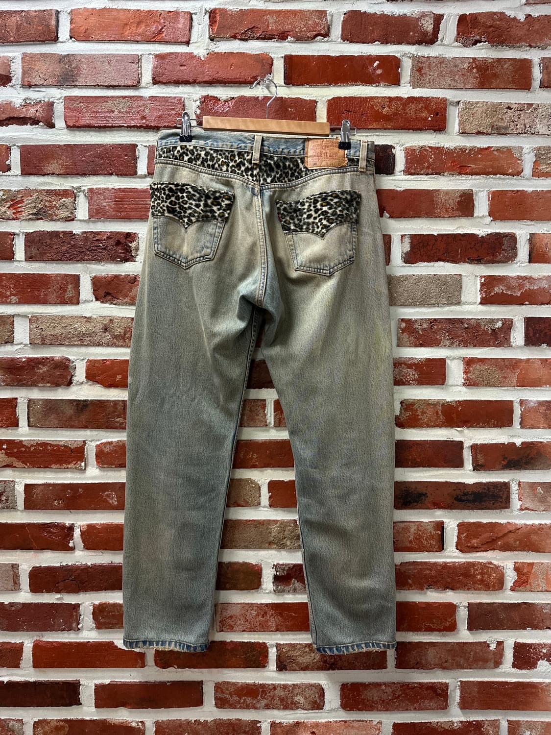 (32)리바이스 501 레오파드 데님 팬츠 상품이미지4