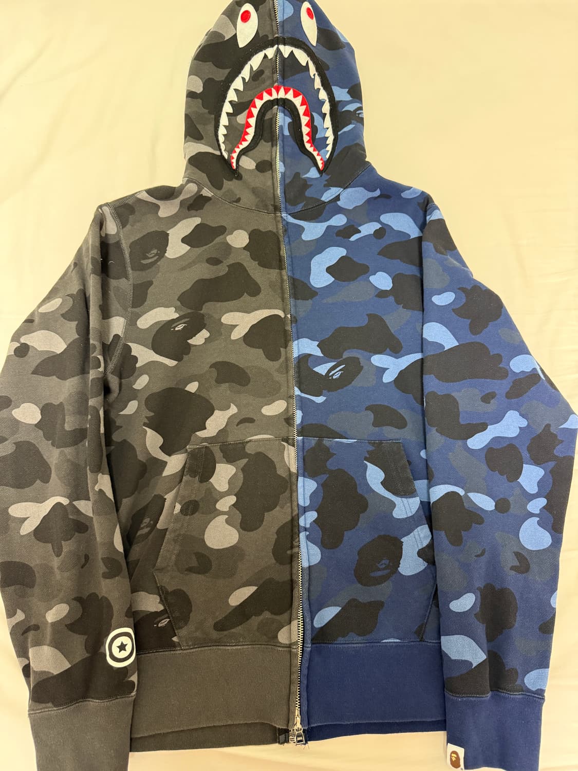 베이프 세퍼레이트 샤크 후드집업 블랙 블루 상품이미지1