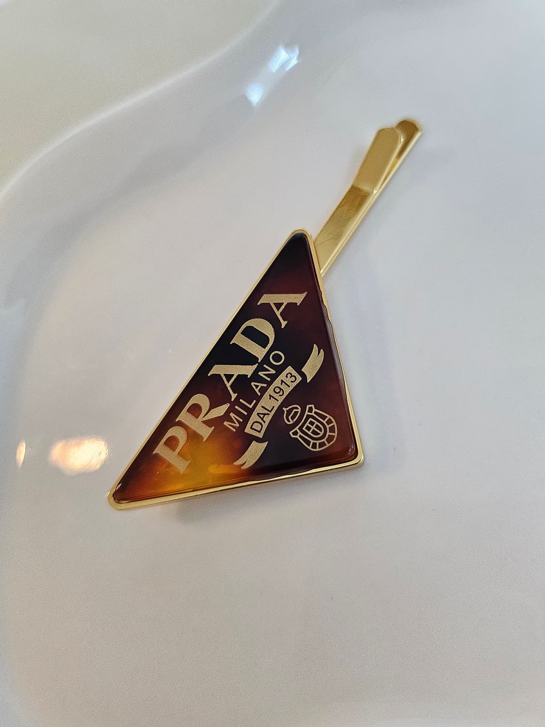 프라다 업사이클링 레오파드 삼각핀 상품이미지2