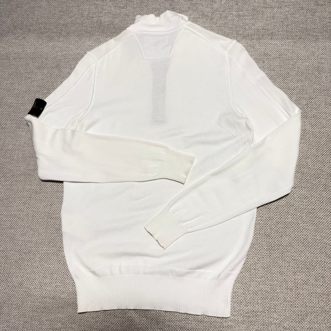 스톤아일랜드 하프버튼 집업 와펜 니트 상품이미지8