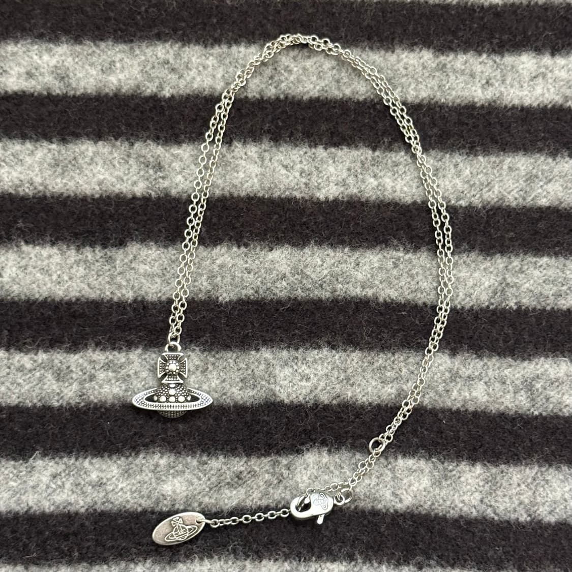 비비안웨스트우드 고딕 미니 orb 팬던트 목걸이 상품이미지1