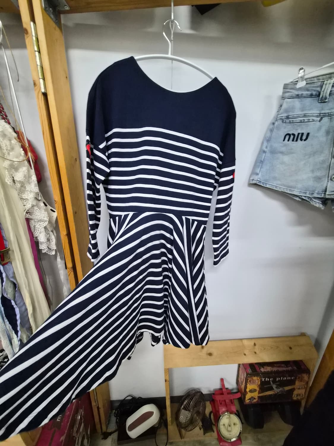 럭키슈에뜨 스트라이프 플레어 원피스 상품이미지4