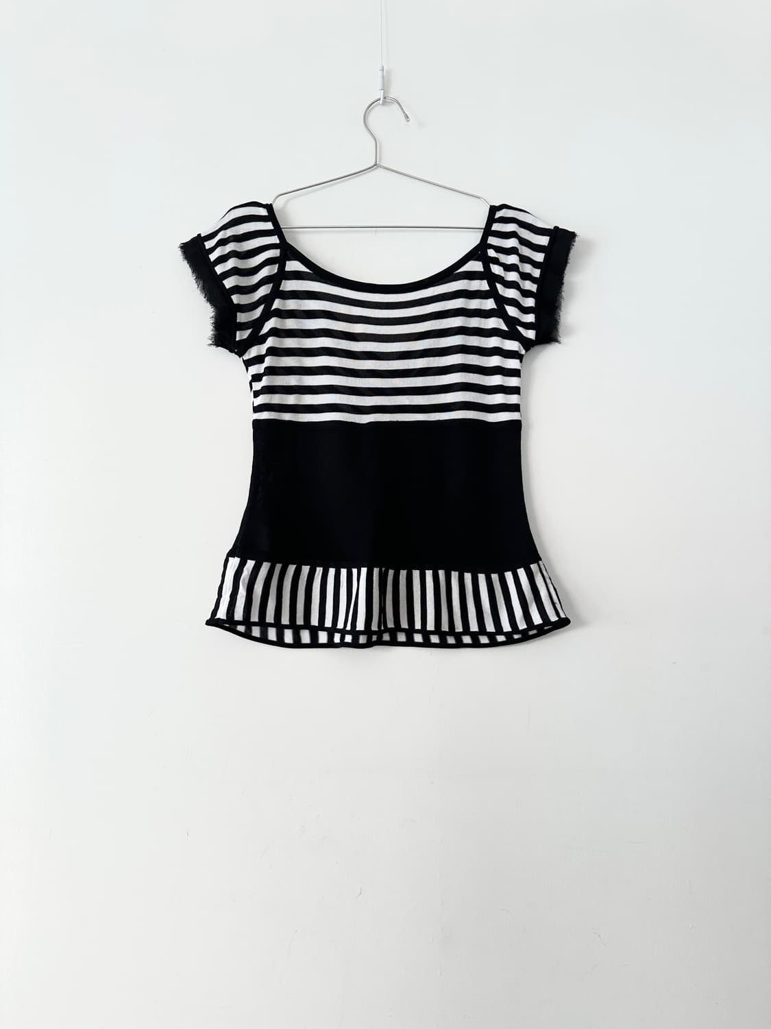 Fly shoulder stripe top 상품이미지3
